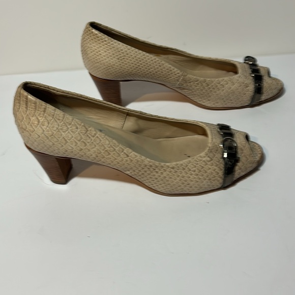 AGL Attilio Giusti Leombruni Snake Embossed Leather Pumps Peep Toe Belted 9.5 US - Picture 2 of 7